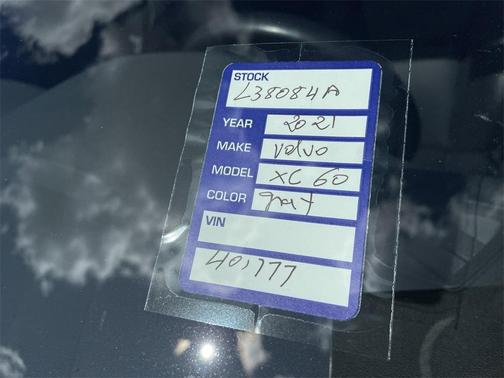 2021 Volvo XC60 T5 Momentum