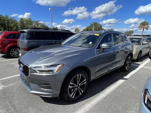 2021 Volvo XC60 T5 Momentum