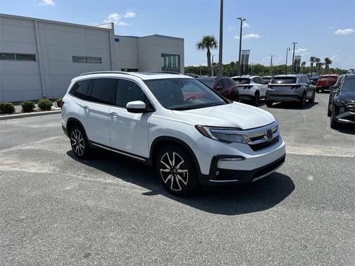2022 Honda Pilot Touring 7-Passenger