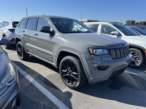 2022 Jeep Grand Cherokee WK Laredo