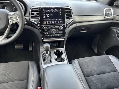 2022 Jeep Grand Cherokee WK Laredo