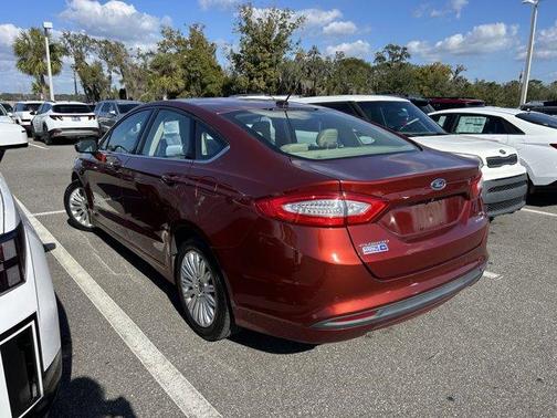 2014 Ford Fusion Hybrid SE