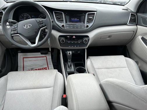 2018 Hyundai TUCSON SE