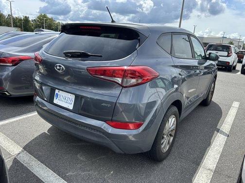2018 Hyundai TUCSON SE