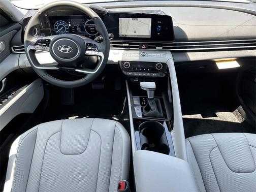 2025 Hyundai ELANTRA HEV Limited
