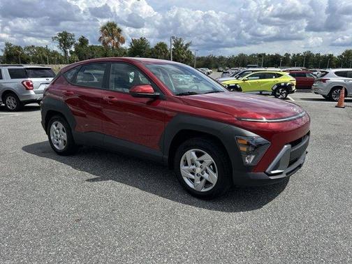 2026 Hyundai KONA SE