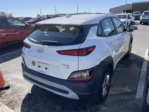 2022 Hyundai KONA SE