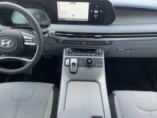 2025 Hyundai PALISADE SE