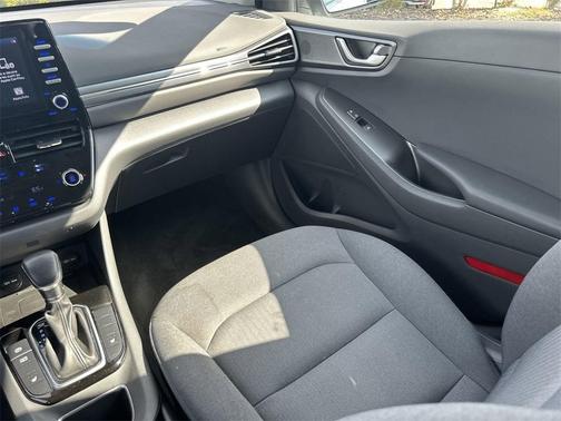 2020 Hyundai IONIQ Hybrid SEL