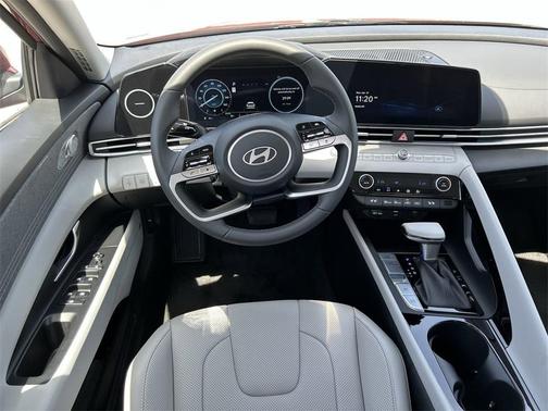 2025 Hyundai ELANTRA HEV Limited