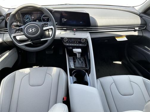 2025 Hyundai ELANTRA HEV Limited