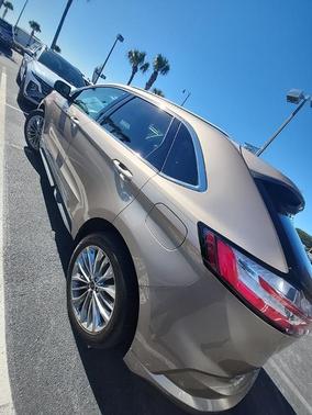 2021 Ford Edge Titanium