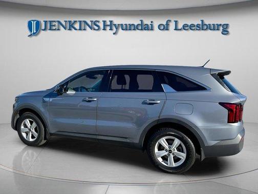 2022 Kia Sorento LX