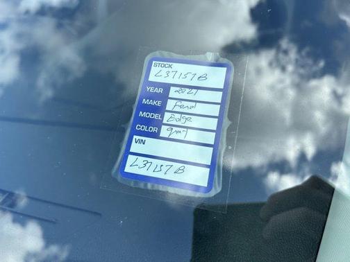 2021 Ford Edge SE