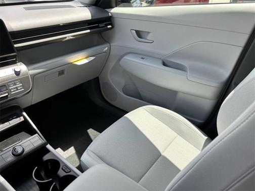 2025 Hyundai KONA SEL Convenience