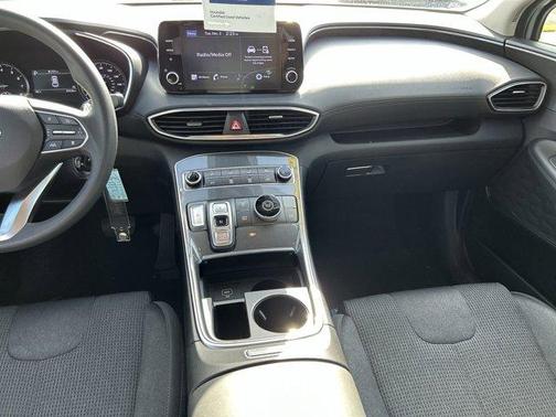 2022 Hyundai SANTA FE SE