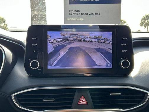 2022 Hyundai SANTA FE SE