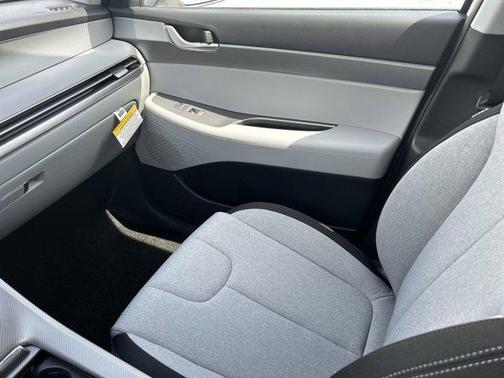 2025 Hyundai PALISADE SE
