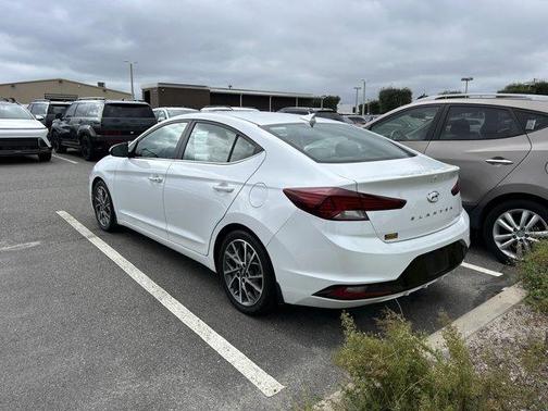 2020 Hyundai ELANTRA Limited