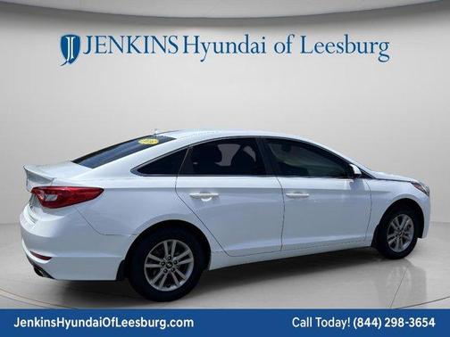 Quartz White Pearl 2016 Hyundai SONATA SE