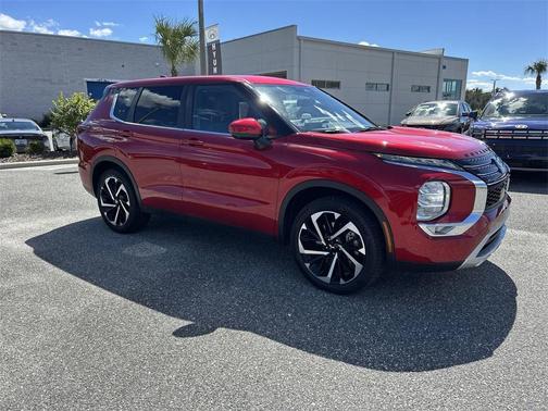 2022 Mitsubishi Outlander SE