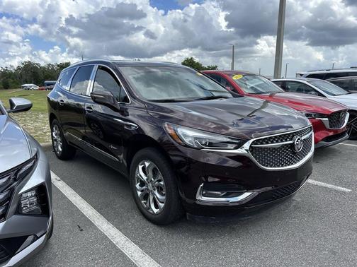 Rich Garnet Metallic 2021 Buick Enclave Avenir