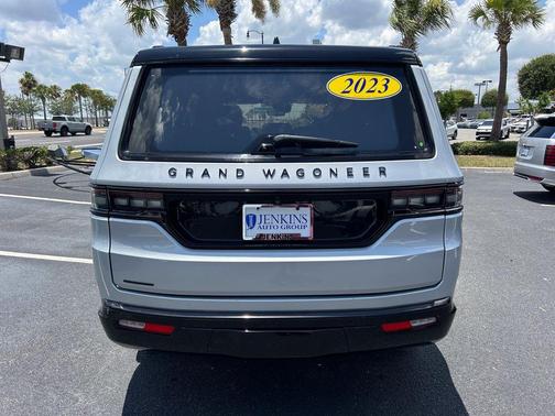 Silver Zynith 2023 Jeep Grand Wagoneer Series III