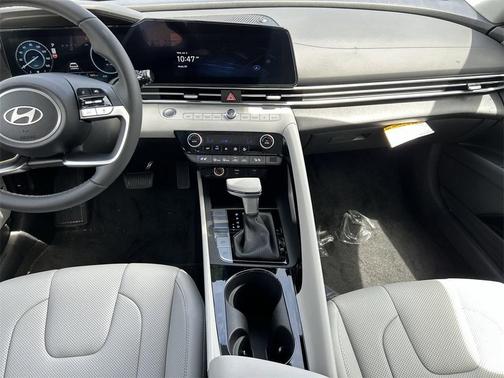 2025 Hyundai ELANTRA HEV Limited