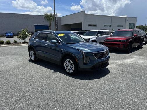 2024 Cadillac XT4 Luxury