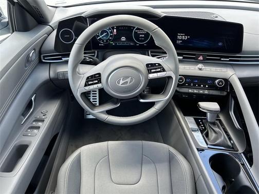2025 Hyundai ELANTRA HEV SEL Sport