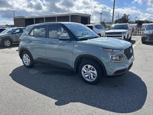 2026 Hyundai VENUE SE