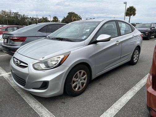 2013 Hyundai Accent GLS