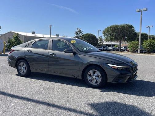 Amazon Gray 2024 Hyundai ELANTRA SE