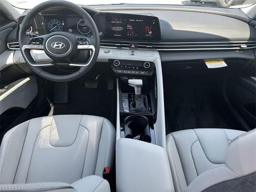 2025 Hyundai ELANTRA HEV Limited