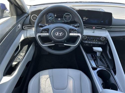 2025 Hyundai ELANTRA HEV Limited