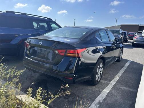 2022 Nissan Altima 2.5 S
