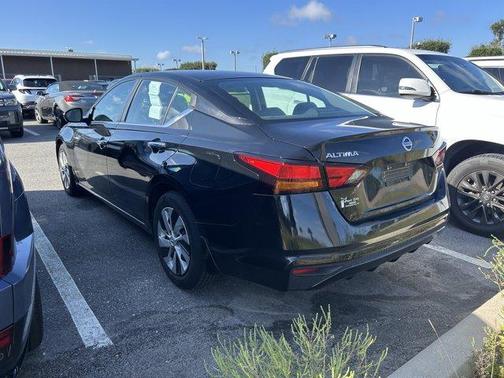 2022 Nissan Altima 2.5 S