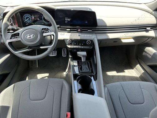2025 Hyundai ELANTRA HEV SEL Sport