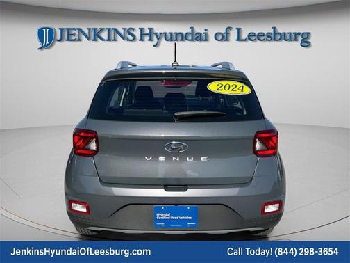 2024 Hyundai VENUE SEL