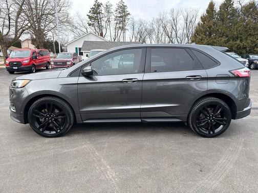 2019 Ford Edge ST