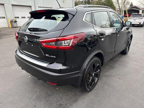 2020 Nissan Rogue Sport SL