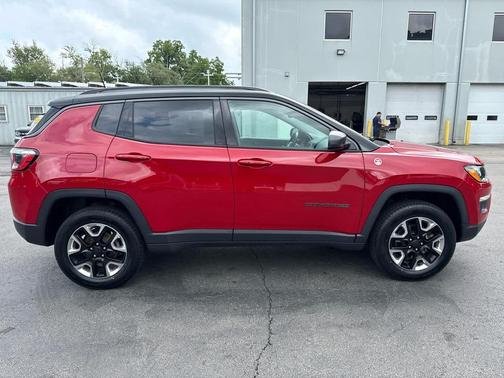 Redline Pearlcoat 2017 Jeep New Compass Trailhawk