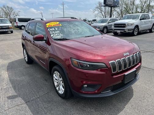 Velvet Red Pearlcoat 2019 Jeep Cherokee Latitude