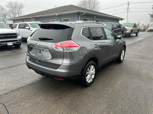 2016 Nissan Rogue SV