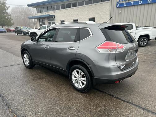 2016 Nissan Rogue SV