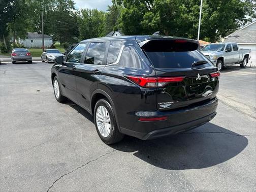 2024 Mitsubishi Outlander ES 2.5 S-AWC