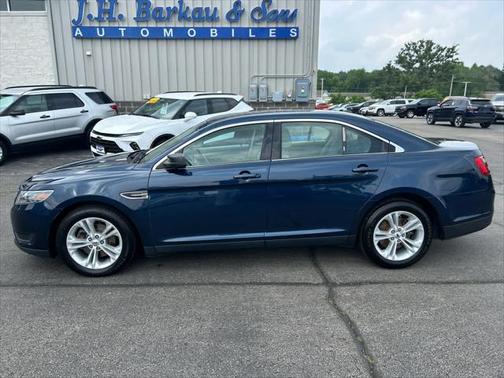 2016 Ford Taurus SE