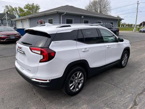 Summit White 2023 GMC Terrain SLT