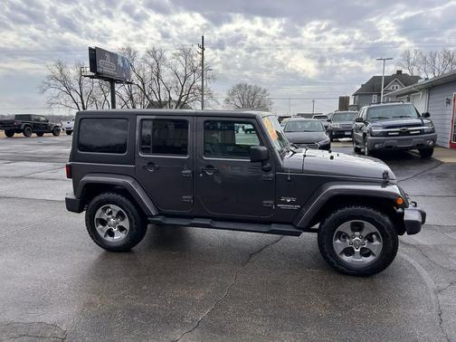 2017 Jeep Wrangler Unlimited Sahara