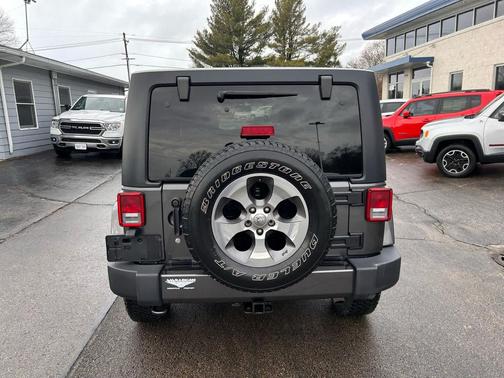 2017 Jeep Wrangler Unlimited Sahara